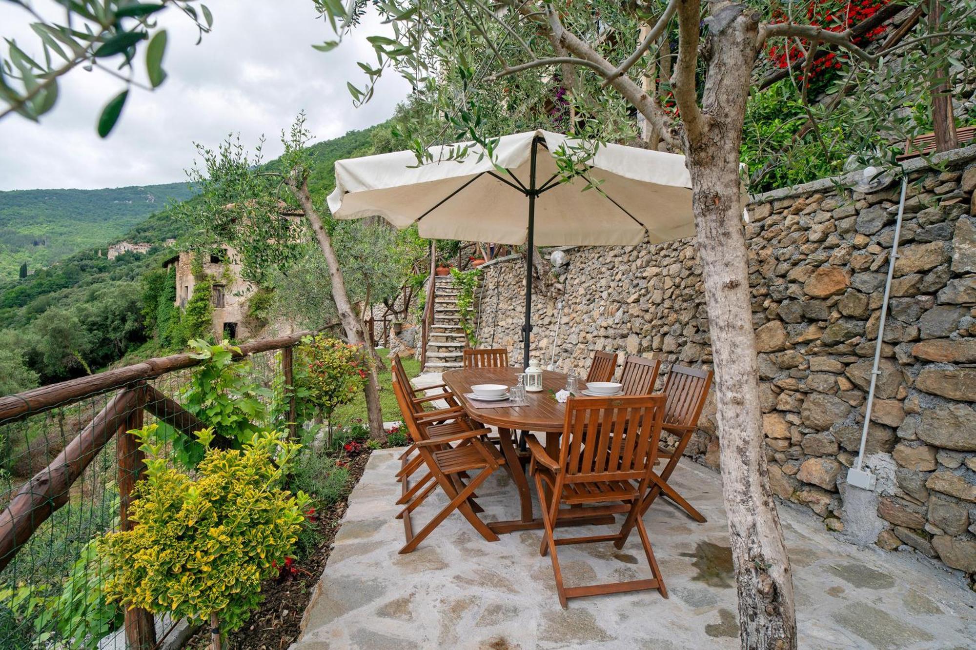Agriturismo U' Spigu Nonna Annetta Nasino Bagian luar foto