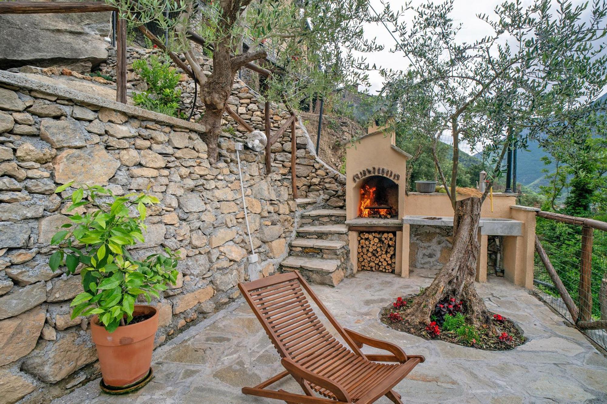 Agriturismo U' Spigu Nonna Annetta Nasino Bagian luar foto