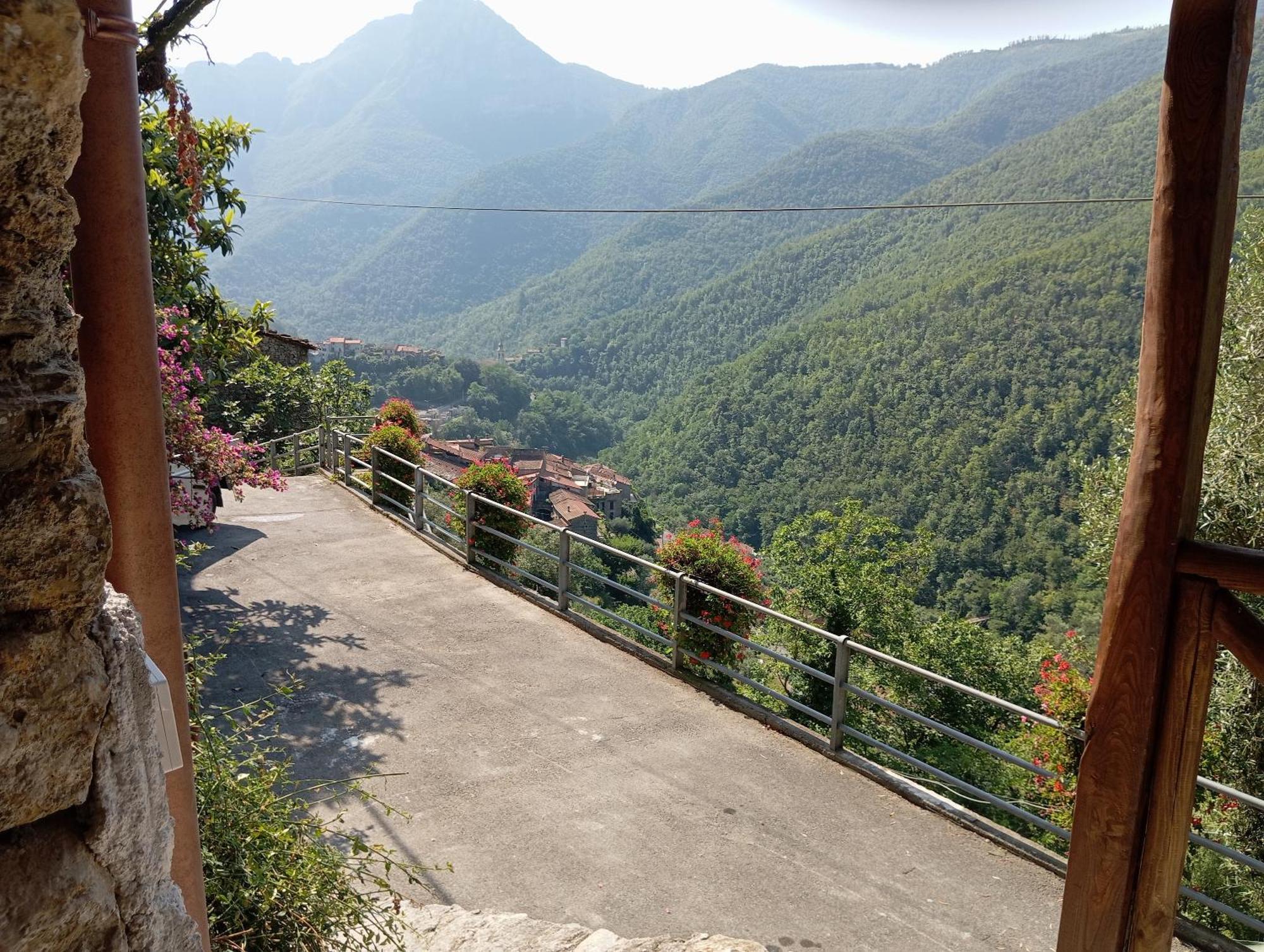 Agriturismo U' Spigu Nonna Annetta Nasino Bagian luar foto
